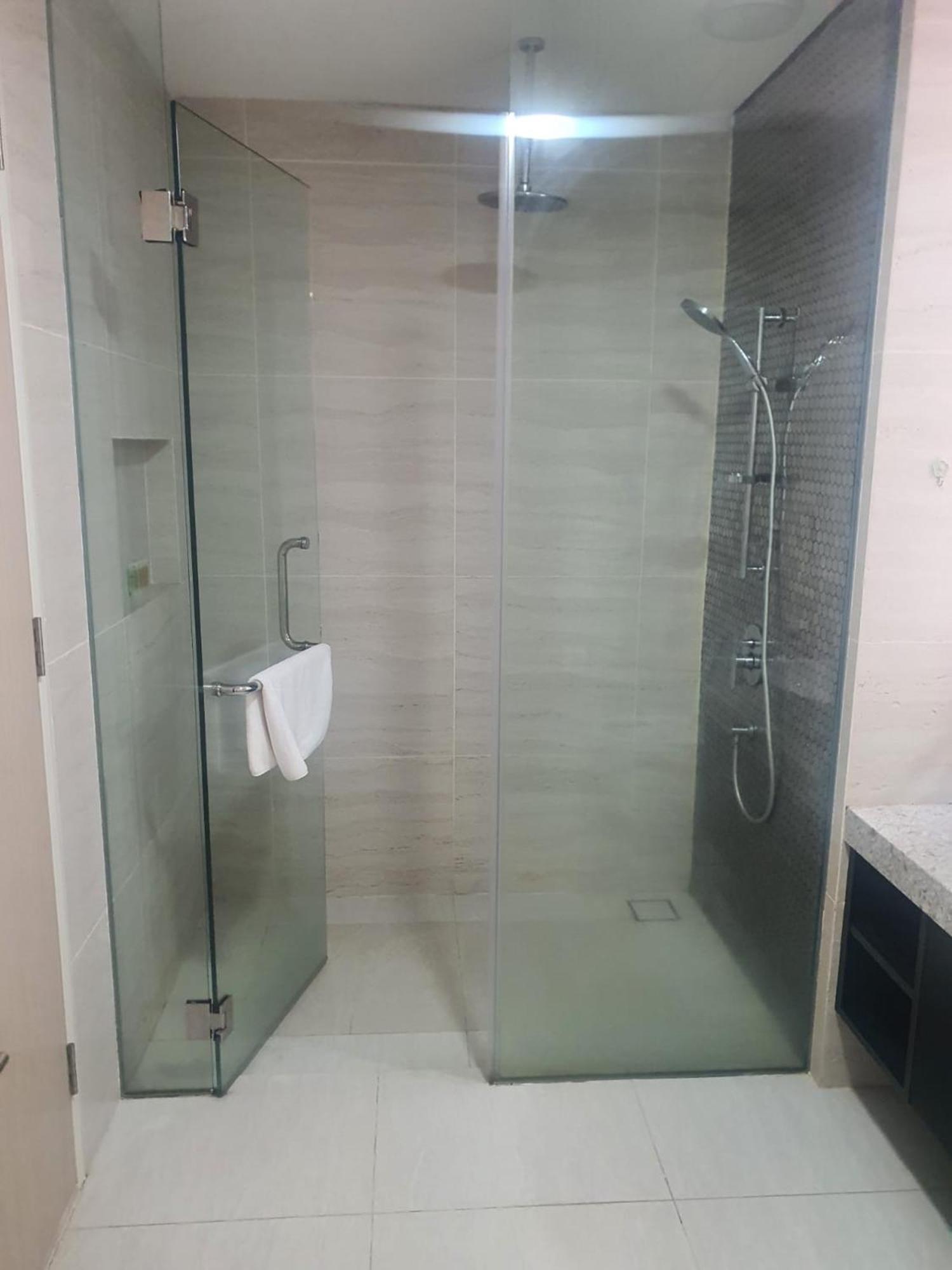 Klcc Beyond Hospitality Suites Star Kuala Lumpur Bagian luar foto